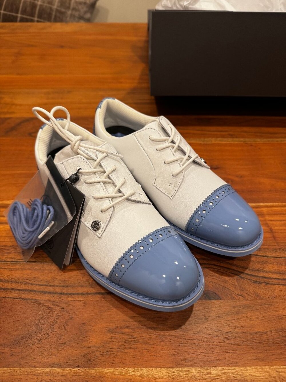 NIB Women’s GFore Golf Shoes, Blue Cap Toe, size 6.5